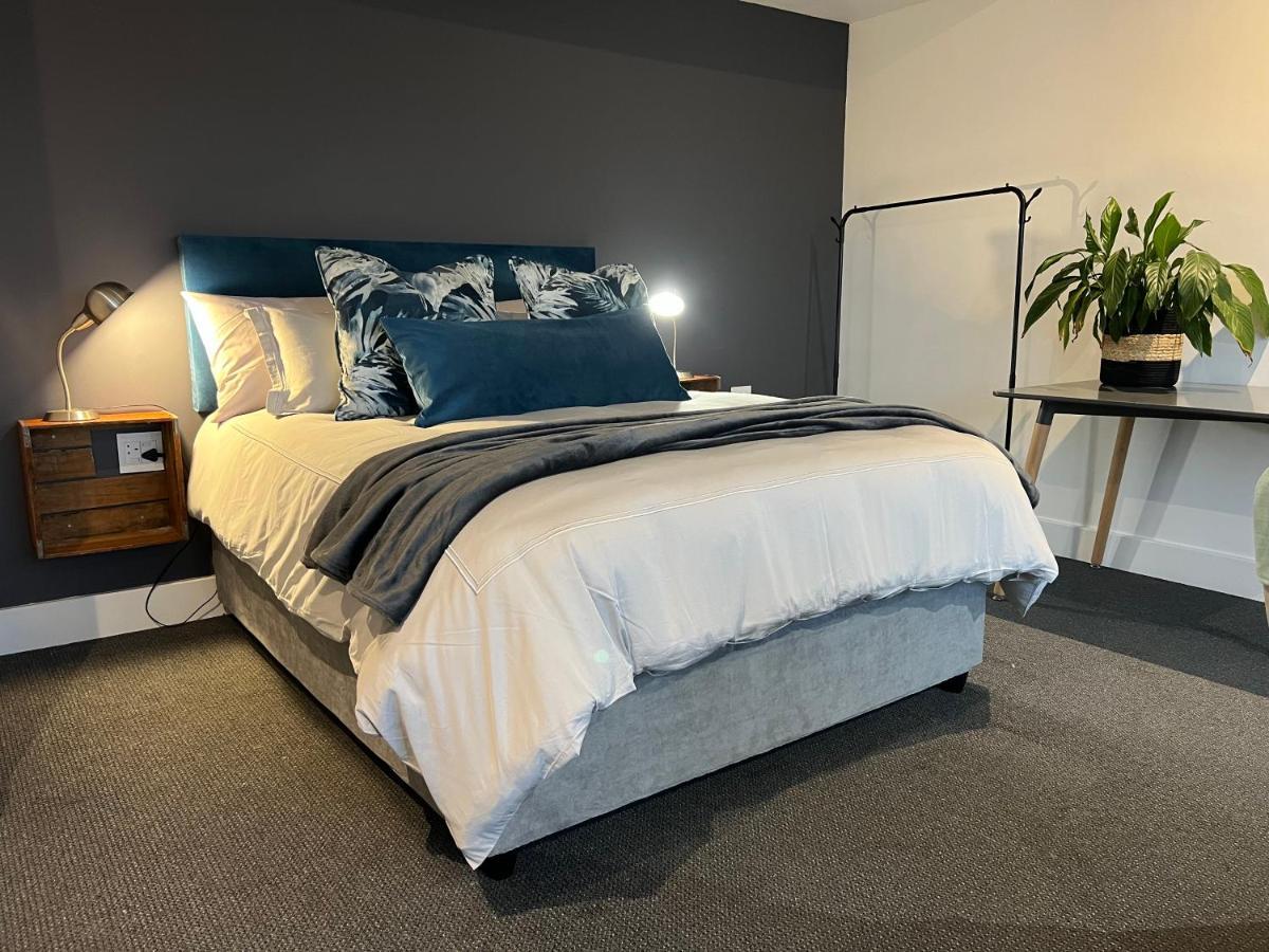 Waterfront Studio Apartment No 5 เฮอร์มานุส ภายนอก รูปภาพ
